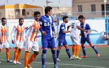 وینکو بدنبال جذب یک مدافع خارجی