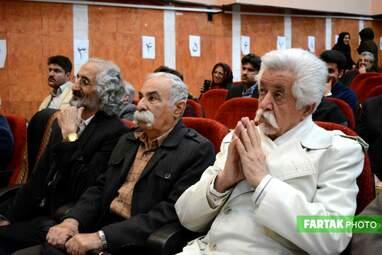 برگزاری عصر شعر و موسیقی بهار در تالار وحدت و تجلیل از روسای انجمن‌های ادبی 