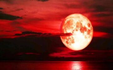 ساعت دقیق ماه‌گرفتگی ۱۶ شهریور | ماه خونین چه ساعتی دیده می‌شود؟