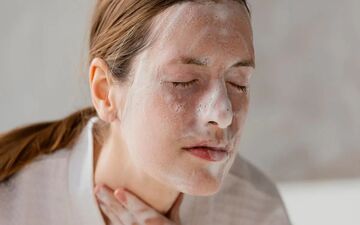 باورهای غلط درباره شستن صورت: چندبار در روز باید صورت را شست؟