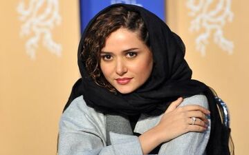 زیبایی بی‌نظیر پری‌ناز ایزد‌یار با موهای فرفری و استایلی خاص| پری ناز مخاطبان را مجذوب کرد