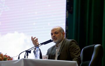 احتمال تعطیلی روز شنبه بر اثر گرمای هوا وجود دارد؟

