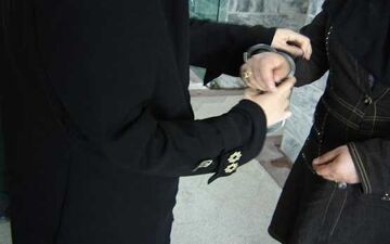  خدمات پلید این ماساژور های مشهدی به مردم / دستگیری 4 زن بی شرم