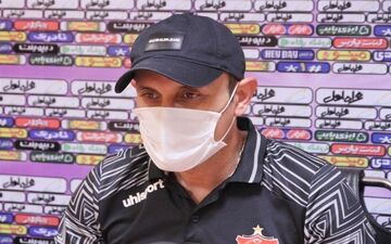 اعلام زمان نشست خبری سرمربیان پرسپولیس و ذوب‌آهن 