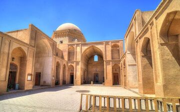  معماری مدرسه ضیائیه و اوج شکوهی بی بدیل در یزد