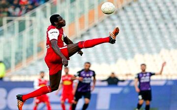 فتح‌آبادی: پرسپولیس احساسی بازی می‌کند و به روانشناس نیاز دارد 