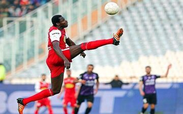 فتح‌آبادی: پرسپولیس احساسی بازی می‌کند و به روانشناس نیاز دارد 