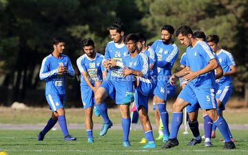  اسم رمز استقلال؛هشتگ با هم (عکس)