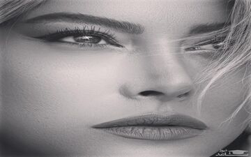 راحتی خانم بازیگر با لباس خونگی در بیرون از خانه/ فریبا خانم راحت راحت است! 