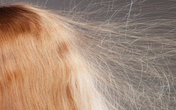 چگونه از شر الکتریسیته ساکن مو خلاص شویم؟