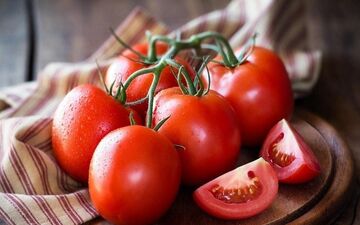 این میوه خوشمزه یک دشمن جدی برای چربی بدن شماست!