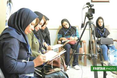 نشست خبری هتل کاروانسرای لاله بیستون