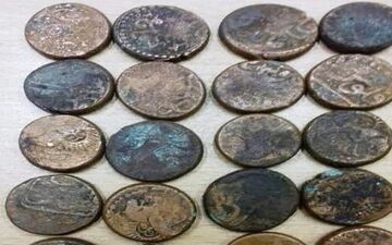 کشف 34 قطعه سکه تاریخی در کرمانشاه
