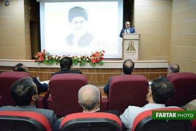 همایش سرایه گذاری مدیریت شهری کرمانشاه در هتل پارسیان 