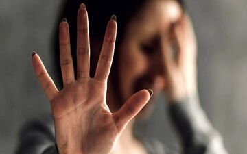 تجاوز به دختر چشم رنگی در زیر زمین خانه شیطان / دختر جوان خودکشی کرد + عکس و جزییات