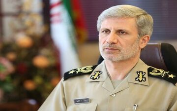 امیر حاتمی جان باختن افسران نیروی دریایی روسیه را تسلیت گفت 
