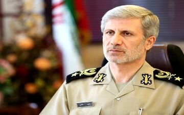 امیر حاتمی جان باختن افسران نیروی دریایی روسیه را تسلیت گفت 