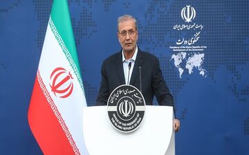 ربیعی: تحریم مبارزه با کرونا را سخت‌تر کرده است/ دست روی دست نگذاشته‌ایم
