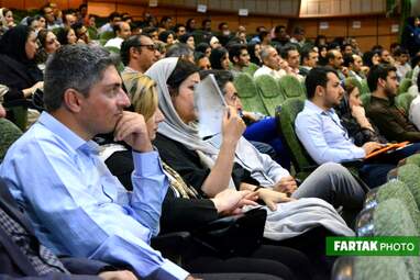برگزاری همایش در مسیر موفقیت به روایت تصویر