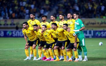 سپاهان به همشهری خود رحم نکرد /شاگردان ربیعی یارای مقاومت نداشتند