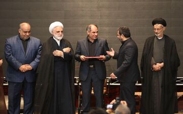 آیین تکریم و معارفه رؤسای کل پیشین و جدید دادگستری استان کرمانشاه به روایت تصویر