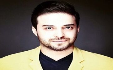 خواننده مطرح پاپ در کنار برج ایفل