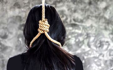وقتی سکوت خطرناک می‌شود؛ ریشه‌های افزایش خودکشی در دختران چیست؟