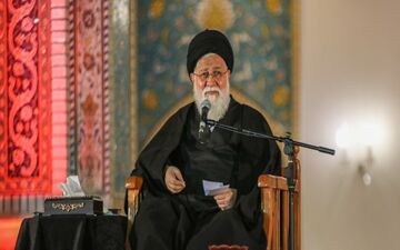 آیت الله علم الهدی: امام (ره) با کمک مردم در برابر جریان دین ستیز غرب ایستاد