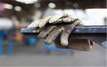  کارگران فاقد بیمه از بسته حمایتی دولت محروم شدند