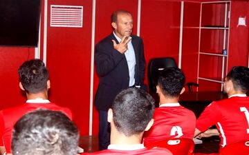 دستیاران کالدرون به تهران رسیدند