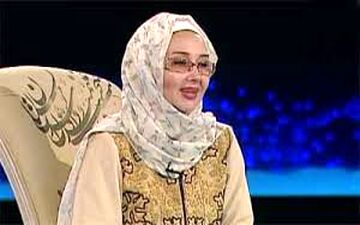 تیپ و ظاهر عجیب و غریب کتایون ریاحی در کنسرت خواننده مشهور