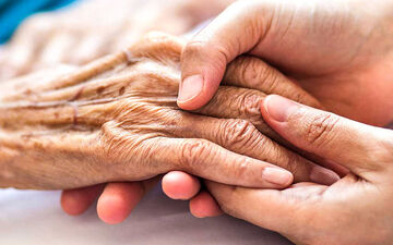 چرا در اثر کهولت سن می میریم؟