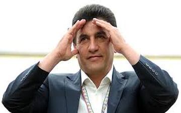 عکس/ تبریک متفاوت امیر قلعه نویی به خبرنگاران