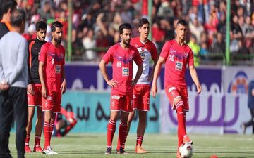 اتوبوس پرسپولیس بالاخره به ورزشگاه آزادی رسید!+ فیلم