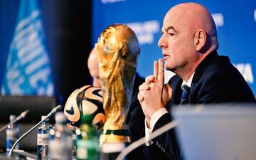رئیس فیفا مدعی قهرمانی جام جهانی را معرفی کرد