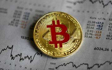 ‌بهای جهانی بیت کوین در این هفته به بیش از ۱۲ هزار دلار رسید
