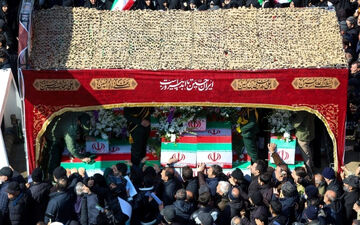 پیکر پاک شهید سردار سرلشکر صالح اسدی در شیراز تشییع شد 