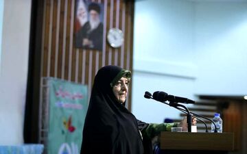 معاون رئیس جمهوری:
42 درصد تسهیلات مشاغل روستایی را زنان دریافت کرده اند