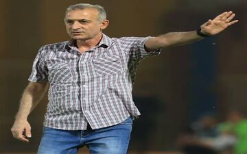 فراز کمالوند در آستانه هدایت نیمکت تیم لیگ یکی