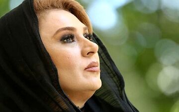 نسرین مقانلو با پالتو ترند در اکران «آن دیگری»/ عکس