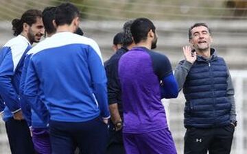 دستیار فرهاد در استقلال ماندنی شد؟