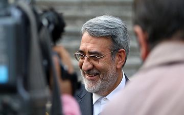  دستور وزیر کشور برای نصب دستگاه های جدید لرزه نگاری وموقعیت یاب