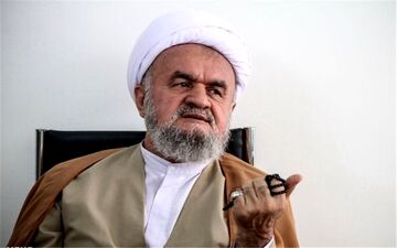 عضو مجلس خبرگان رهبری: از کنار هتک حرمت به مقدسات نمی‌توان به سادگی عبور کرد
