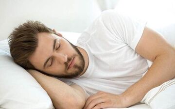 خواب شما بخاطر اضطراب داشتن بهم خورده، بخوانید