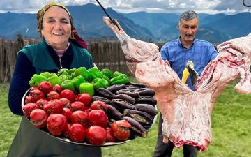 هنرنمایی روستائیان آذربایجانی در کباب کردن 12 کیلو گوشت: سفری به دل سنت و طعم اصیل (فیلم)