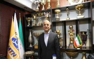 واکنش شدید مدیرعامل استقلال به مدیریت فتح‌الله‌زاده