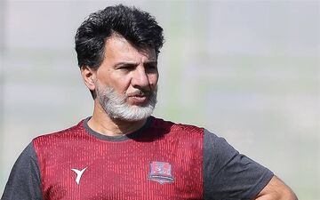 بیانی: استقلال تیم بزرگی است و حریف آسانی برای ما نیست/در زمین خراب نمی‌شود بازی خوبی ارائه داد 