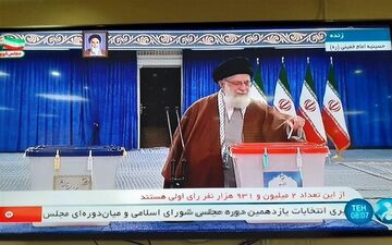 رهبر معظم انقلاب آراء خود را به صندوق انداختند