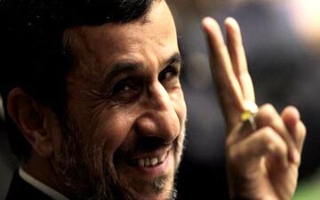 آب پاکی احمدی‌نژاد روی دست اصولگرایان