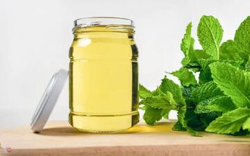 از خواص عجیب  و غریب عرق نعنا چه می دانید؟

